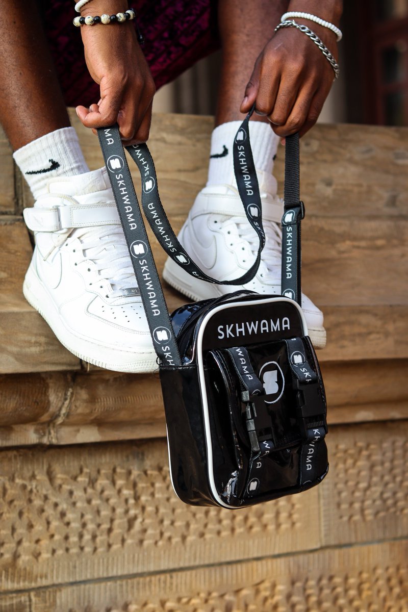 Skhwama_ZA's tweet photo. Skhwama x Bob Mabena collab. R400 including Free Delivery to your doorstep. Visit https://t.co/YaLwyz11QL or call 079 443 0364 to place your order #skhwama #crossbodybag #sidebag #DJSBU https://t.co/Ll6B1NEh84