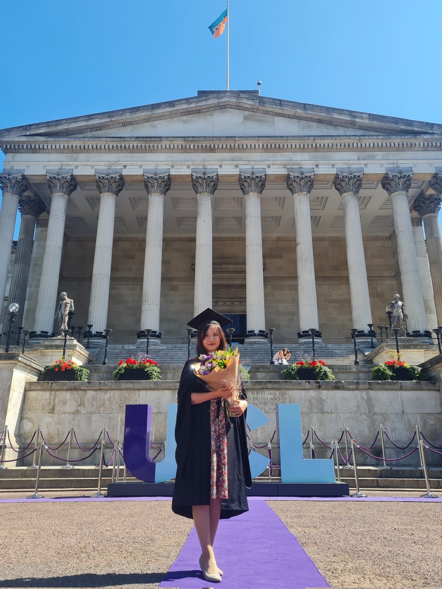 masako_chaco's tweet photo. UCL医学部🇬🇧を卒業しました！
周りの方に恵まれて様々な挑戦ができた6年間でした。
まずはイギリスで新米医師として頑張ります👩‍⚕️

晴れて長州ファイブの後輩です✨ https://t.co/5LnFPSQOZN