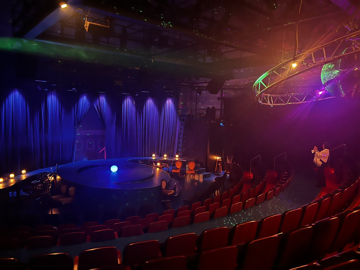 sebcaires's tweet photo. was lucky enough to see the first preview of @darlotheatre ‘s Australian premiere of Natasha, Pierre and the Great Comet of 1812 last night… just when you think you’ve seen the standout performance of the show, another cast member blows you away!! a must-see 🌙☄️ https://t.co/VTRpGrLzau