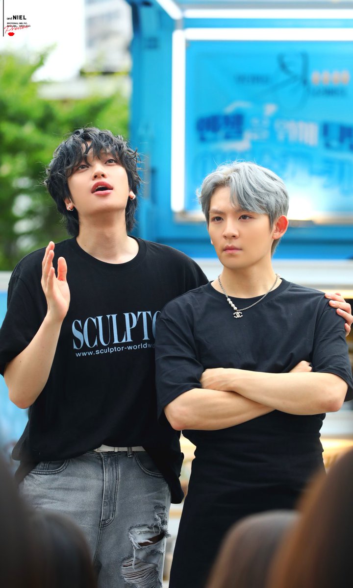 AW_NIEL_'s tweet photo. [20230708] 음중미팬 preview
💜⋆͛
#HWEEK    #4SHO
#TEENTOP  #틴탑
 #니엘   #NIEL  #리키  #RICKY 
@TEEN_TOP https://t.co/2lonMhbJqi