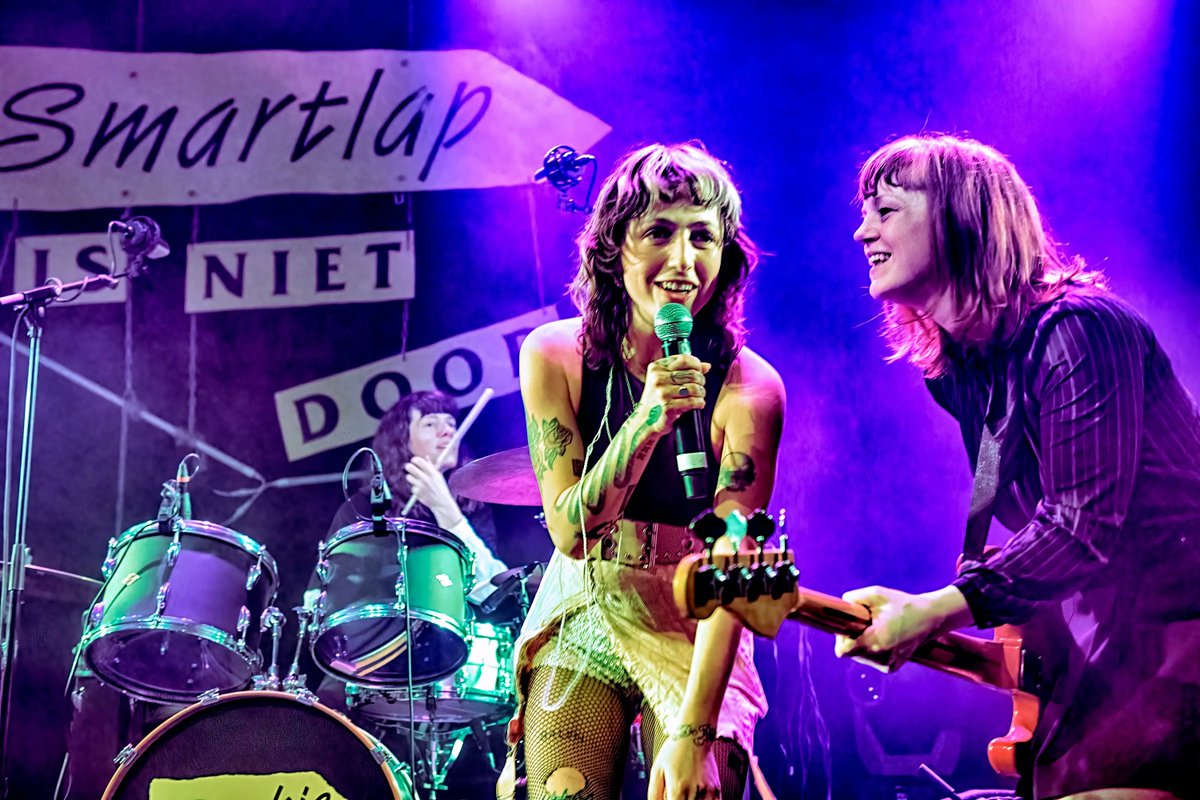 uitweb's tweet image. De @vierdaagsefeesten komen er aan. Met meer dan 1300 activiteiten. Dat leidt misschien wel tot keuzestress. Geen nood: de Ugenda redactie tipt je de week door. buff.ly/3PIHgpn #4df #nijmegen #vierdaagse 📷 Henk Beenen