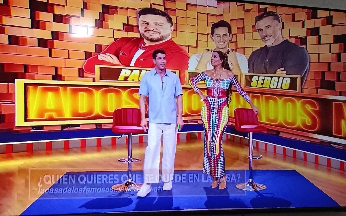 _CarameloAzul's tweet image. Con esos trapos el Mauricio, parece mesera de la #fenaco. 😂😂😂
#LaCasaDeLosFamososMx