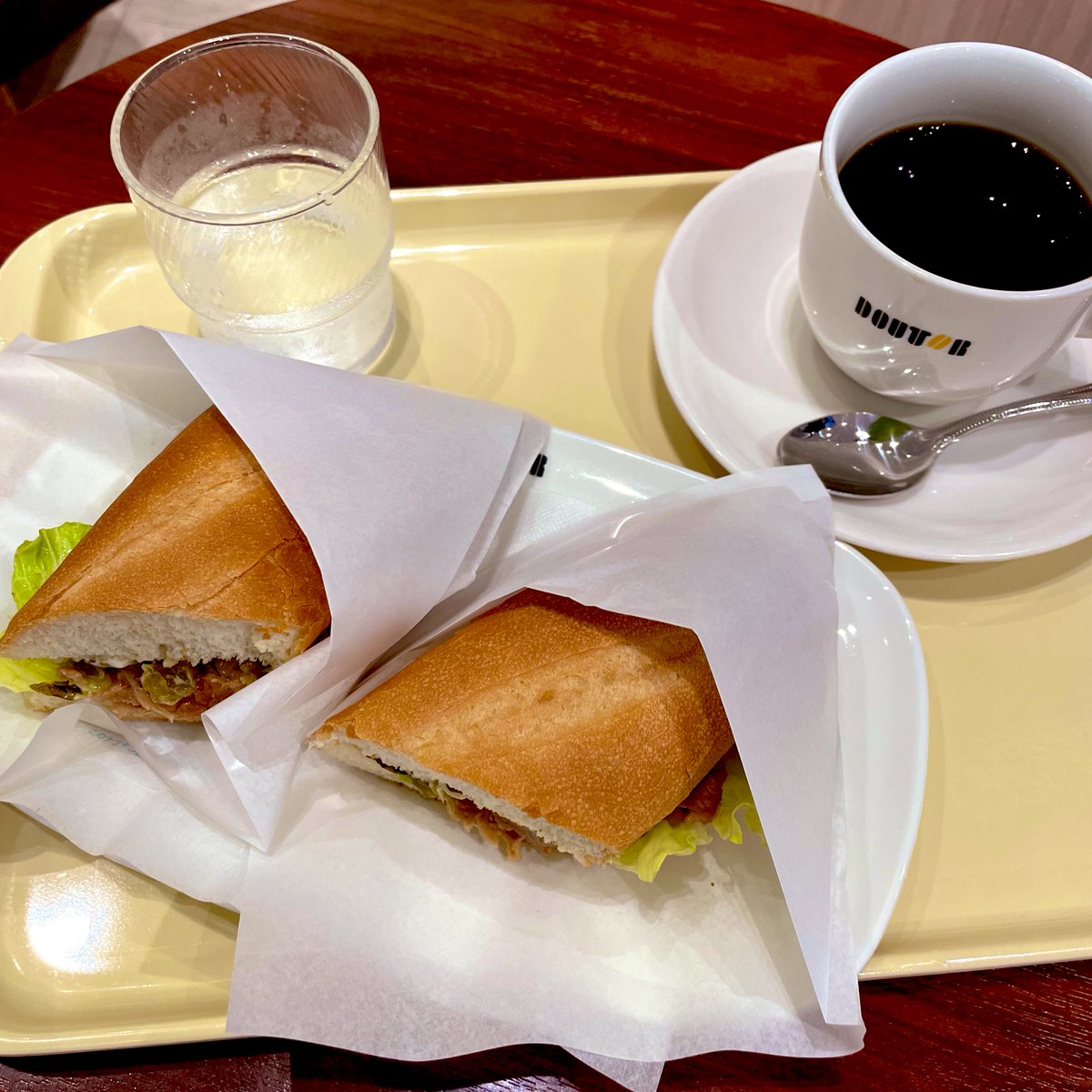 mcd_gohan's tweet photo. ドトールの辛子明太高菜のミラノサンドおいしかったよ😋
台湾レモネードソーダもよいけれど……コーヒーレモネードソーダ復活を切にねがっている……！ https://t.co/rJR4xiGmSJ