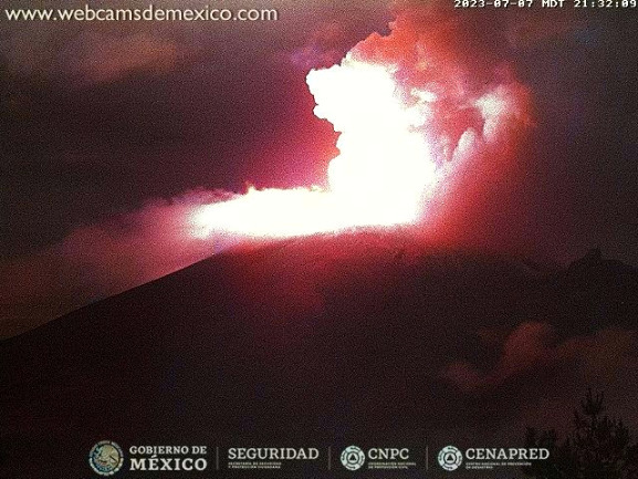 🌋 #Volcán #Popocatépetl en este momento.
Vista: #Tlamacas.
🚦 Alerta Volcánica: #AmarilloFase2.
🚷 Respeta el radio de exclusión de 12 km.
Vía: #CENAPRED <a href="/CNPC_MX/">Coordinación Nacional de Protección Civil</a>.
webcamsdemexico.com/webcam/popocat…