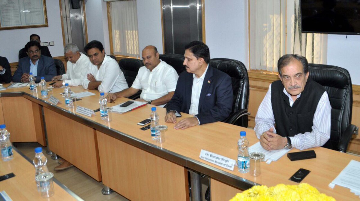 KTRBRS's tweet image. PM @NarendraModi Ji,

The long-standing dream of the people of Telangana for an integrated steel plant at Bayyaram remains unfulfilled, despite being promised in the AP Reorg Act.

Even after 9 years, and several reminders, the BJP-led Union Government&apos;s continued denial is…