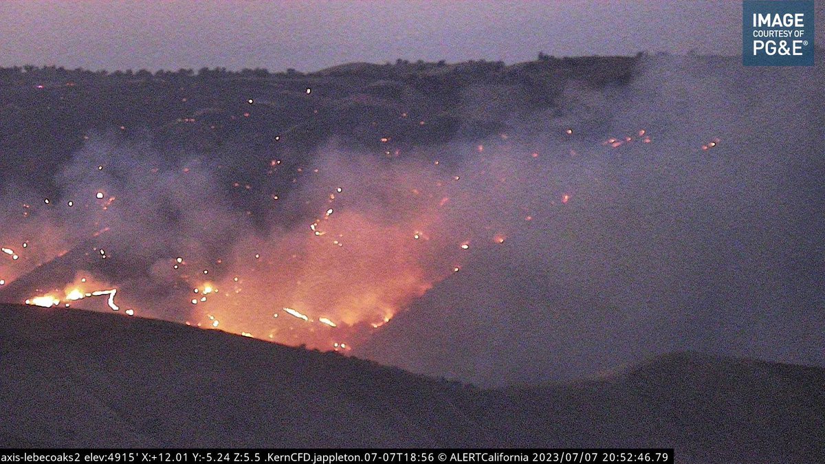 DanielFireTruck's tweet image. #DistrictFire OES Intel 24 is enroute to map the fire again, looks like the Fire remains active this evening.