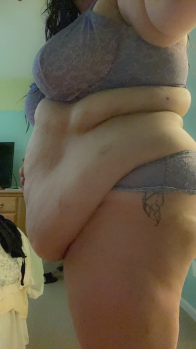 Feelin cute ☺️  #SSBBW #belly #bellyfetish #bellybutton #navel #chubbygirl #navelplay #chubby #fat #bbw<a href="/tag/ssbbw"class="tags">#SSBBW</a><a href="/tag/belly"class="tags">#belly</a><a href="/tag/bellyfetish"class="tags">#bellyfetish</a><a href="/tag/bellybutton"class="tags">#bellybutton</a><a href="/tag/fetish"class="tags"><span>#fetish</span></a><a href="/tag/bbw"class="tags"><span>#bbw</span></a><a href="/tag/fat"class="tags"><span>#fat</span></a><a href="/tag/chubby"class="tags"><span>#chubby</span></a><a href="/tag/chaturbate"class="tags"><span>#chaturbate</span></a><a href="/tag/bellybuttonfetish"class="tags"><span>#bellybuttonfetish</span></a>
