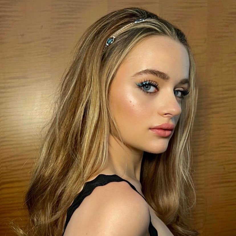 tswifterastour's tweet image. 🚨| Taylor Swift premieres live at tonight’s show of ‘The Eras Tour’ the music video for “I Can See You (Taylor’s Version)” from “Speak Now (Taylor’s Version)” starring Taylor Lautner and Joey King! #TStheErasTour #SpeakNowTaylorsVersion #KCTSTheErasTour