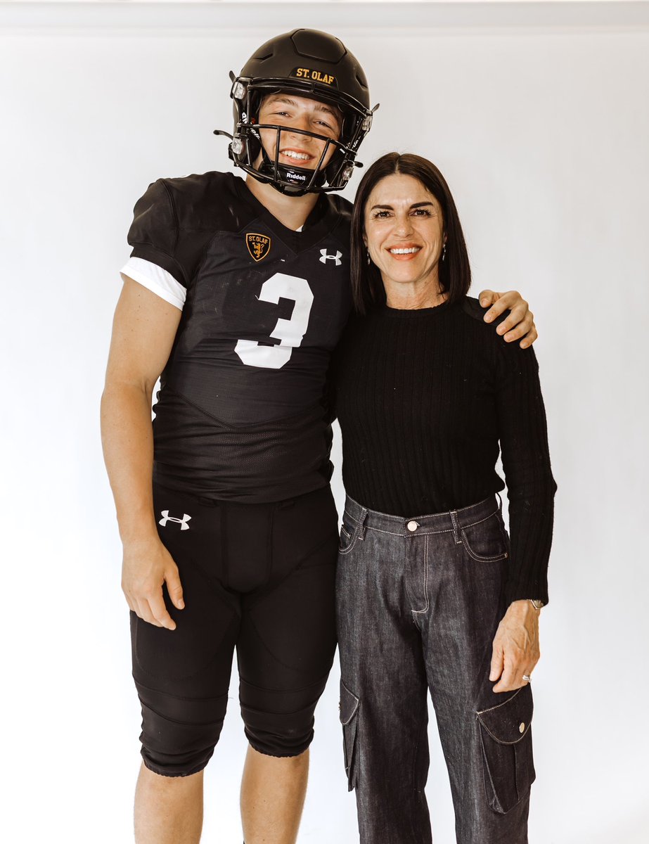 DylanJeppe's tweet photo. Very happy to announce that I have received an offer to play football at St. Olaf college! Thank you @JamesKilian for the tremendous opportunity.
@DollBrian @StOlafFB @NTStrength https://t.co/xVbVzmkO4z
