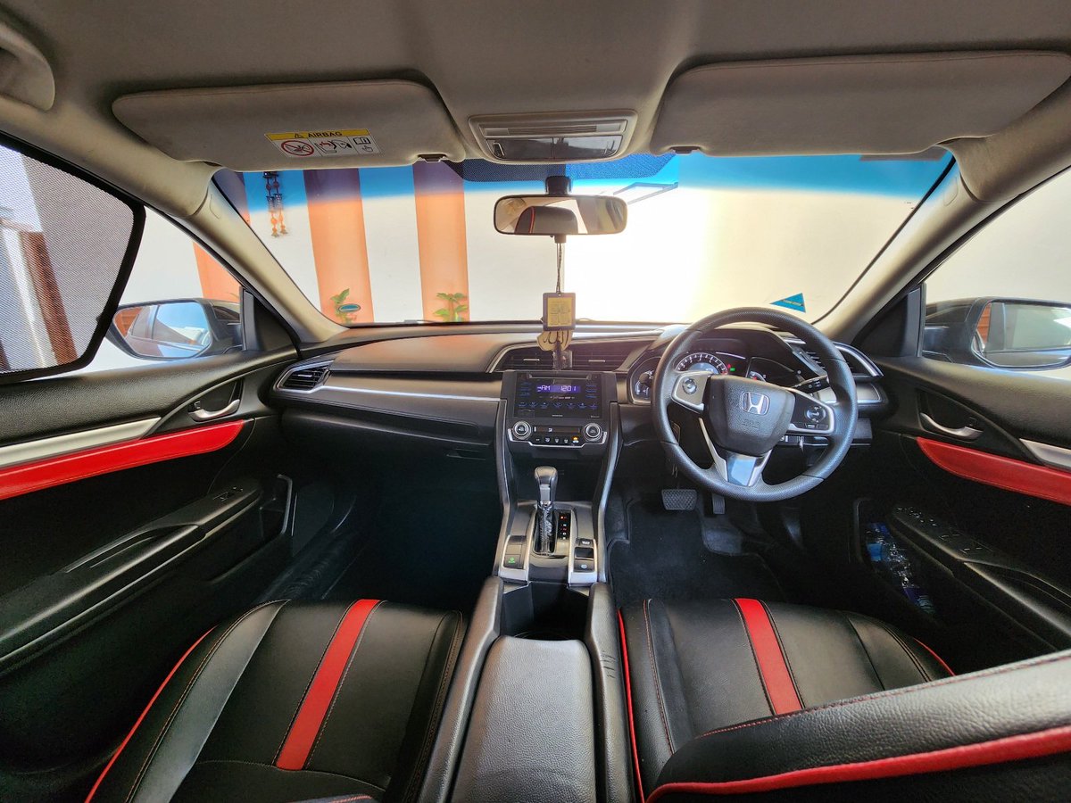 AutoDealspk_'s tweet photo. Honda Civic 1.8 i-VTEC CVT 
See More: https://t.co/Sa4AcB1SMT
Model 2019
Location: Lahore https://t.co/ASfPbbkSHV