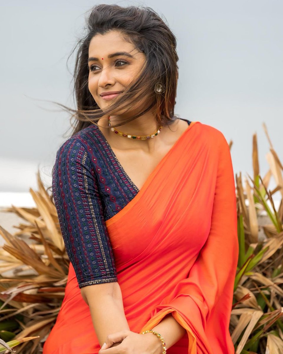 CutenessMania's tweet photo. #priyabhavanishankar https://t.co/ODhiNolOQY
