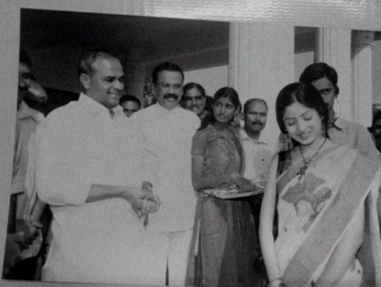 F0fHHOYacAUhzOc?format=jpg&name=large