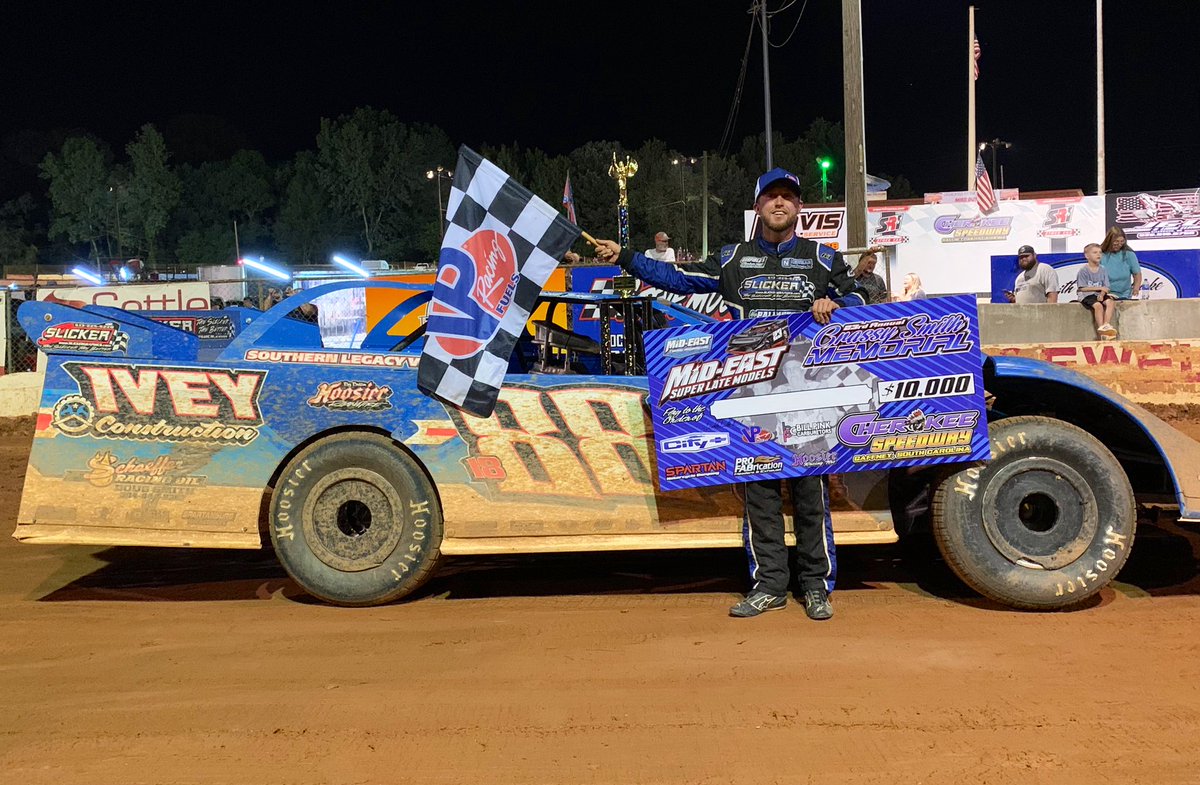 Cole Perkins (@coleperkins12) on Twitter photo āThe Lilā Headknockerā <a href="/trentivey88/">Trent Ivey</a> in Victory Lane <a href="/Cherokee_DirtSC/">Cherokee Speedway</a> $10,000 richer after winning tonightās inaugural <a href="/mid_racing/">Mid-East Racing Association</a> Super Late Models feature.
#GrassySmithMemorial | <a href="/mid_racing/">Mid-East Racing Association</a> āThe Lilā Headknockerā <a href="/trentivey88/">Trent Ivey</a> in Victory Lane <a href="/Cherokee_DirtSC/">Cherokee Speedway</a> $10,000 richer after winning tonightās inaugural <a href="/mid_racing/">Mid-East Racing Association</a> Super Late Models feature.
#GrassySmithMemorial | <a href="/mid_racing/">Mid-East Racing Association</a>