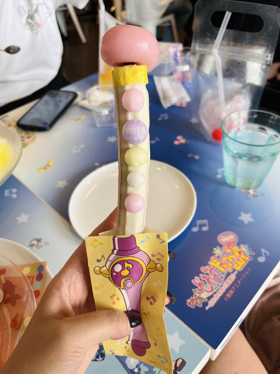 EmirichuYT's tweet photo. I finally got the peperuto wand churro (I KNOW WHAT YOURE THINKING DONT SAY IT) and it unfortunately was not good 😭 https://t.co/67G42hJXju