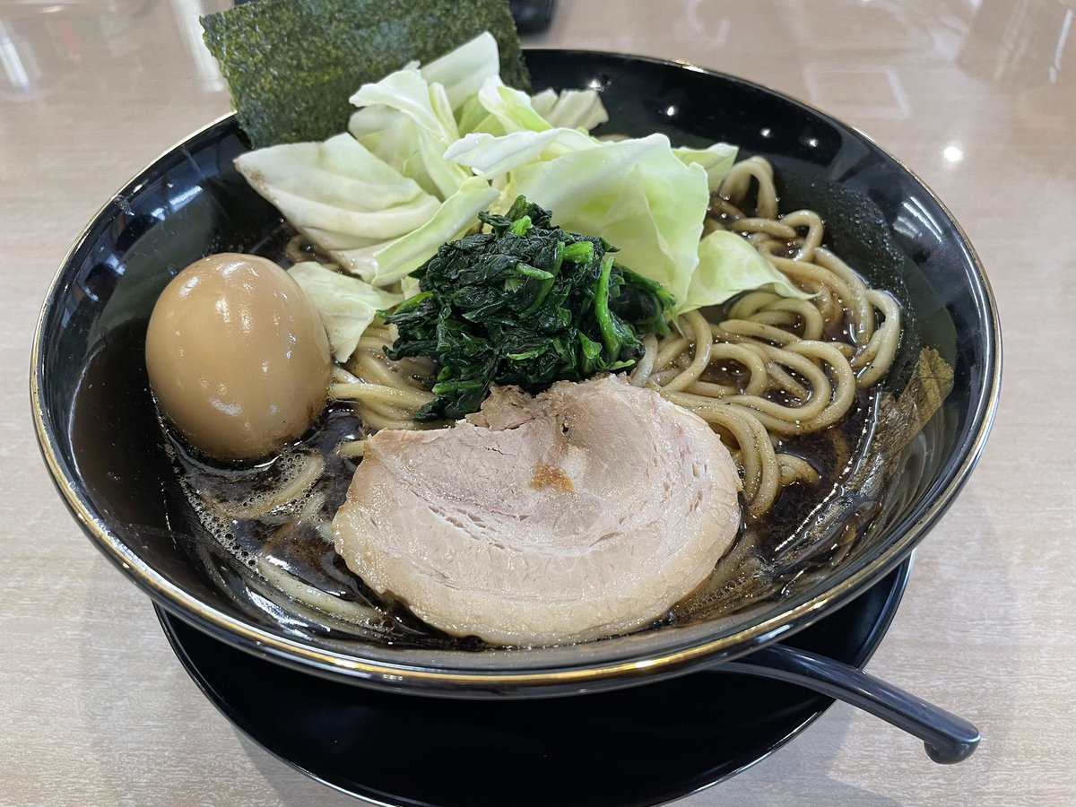 uedameguru's tweet photo. #上田市
#文蔵
#黒マー油豚骨ラーメン
#えび塩ラーメン https://t.co/EjeAYUIvYG