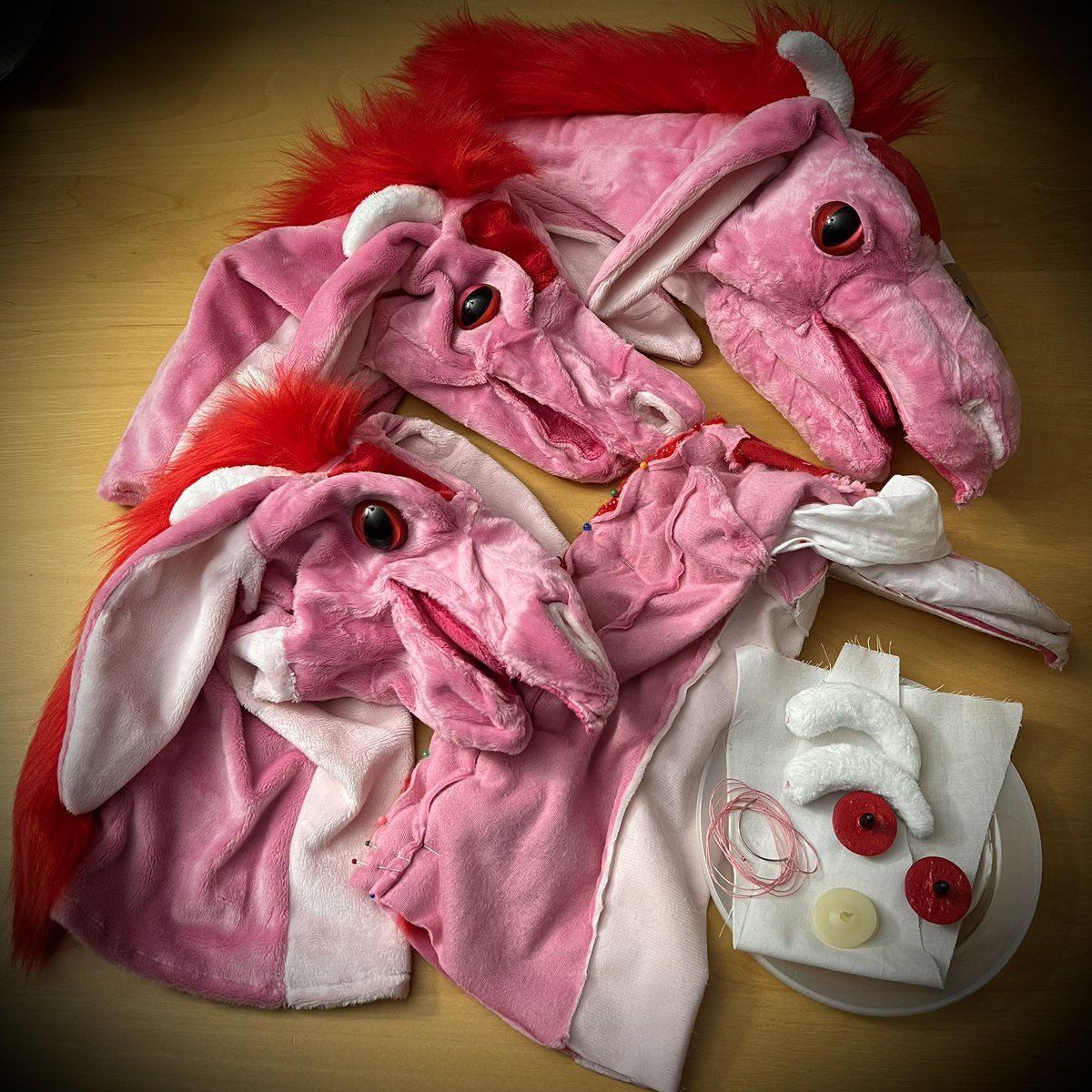 DragonChildKS's tweet photo. One more Ruby the dragon puppet skin to finish tonight before going to StocktonCon at the Stockton Arena this weekend! The end of my mad puppet making is in sight, & then I can switch gears to comic making, yay!
#puppets #puppetmaking #sewingprocess #dragons #stocktoncon #comics https://t.co/dlam7w7Ela