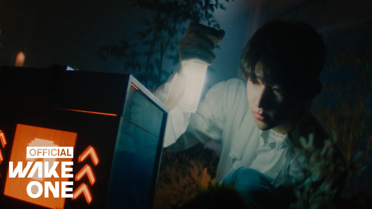 ZB1_official's tweet image. ZEROBASEONE The 1st Mini Album
[𝐘𝐎𝐔𝐓𝐇 𝐈𝐍 𝐓𝐇𝐄 𝐒𝐇𝐀𝐃𝐄]

ZEROBASEONE (제로베이스원) 'In Bloom' MV Teaser #2

🔗 youtu.be/2exT6p4xwCo

2023.07.10 18:00 (KST)

#ZEROBASEONE #ZB1
#제로베이스원
#YOUTHINTHESHADE #InBloom