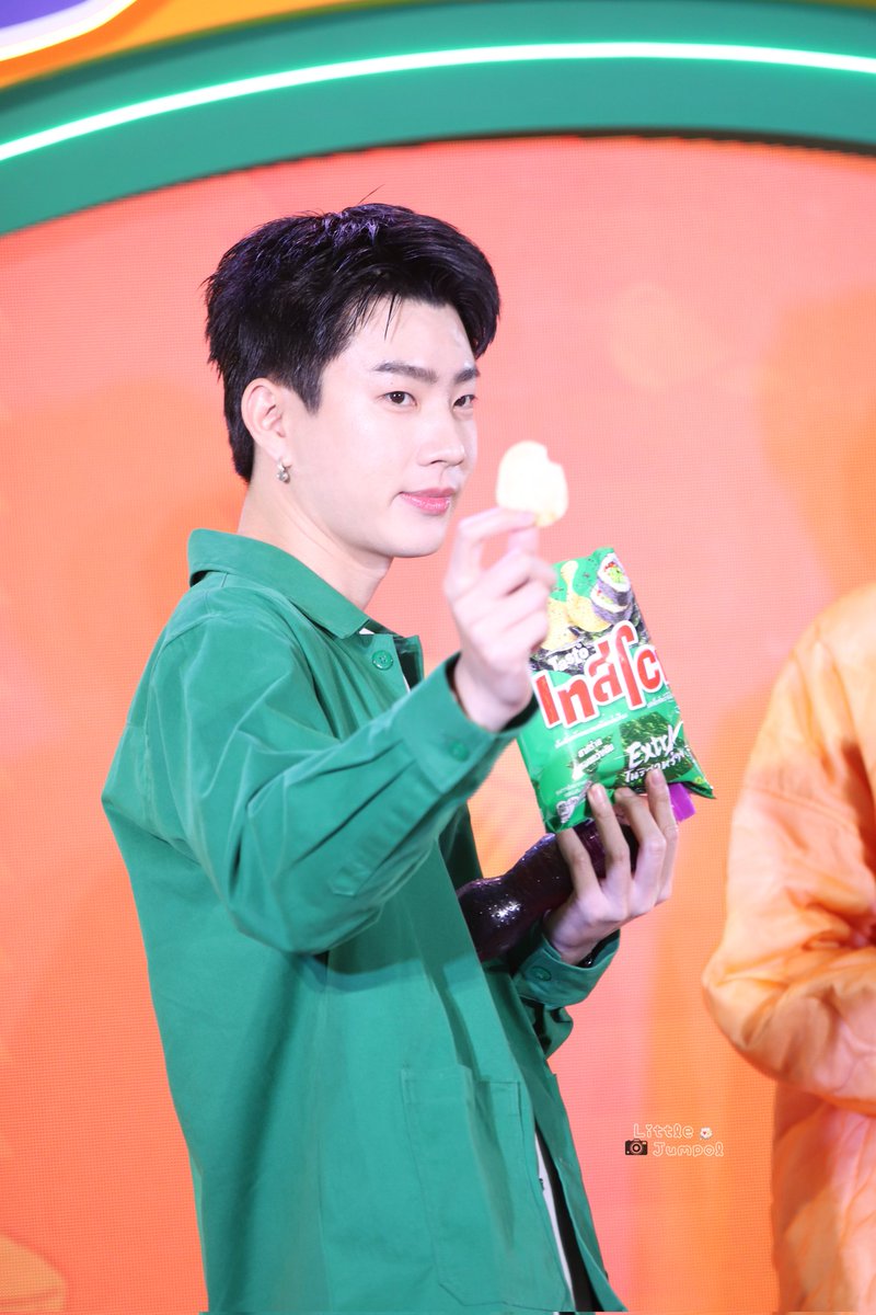 Little_Jumpol's tweet photo. 070723

:งึ้ยยพรีเซ็นเตอร์ดีไรดีสุดหล่อของอุนแม่😳💖🤲🏻 @off_tumcial

#ภารกิจคู่ซ่าแฟนต้าคู่เทสโต
#ออฟจุมพล #OffJumpol
———————————
#Bylittle https://t.co/Fl88Tis2e4