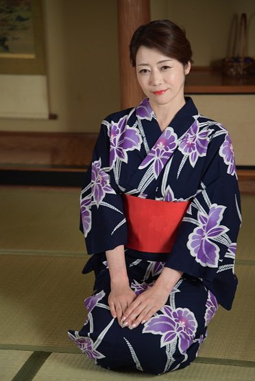 本日です^_^
大阪梅田に来て下さる方には参加特典あり！
来れない方は、配信で、LIVEかアーカイブで観て下さい♡
当日券あります➡︎https://t.co/mM5sLbykBV https://t.co/IBcvNXskEF