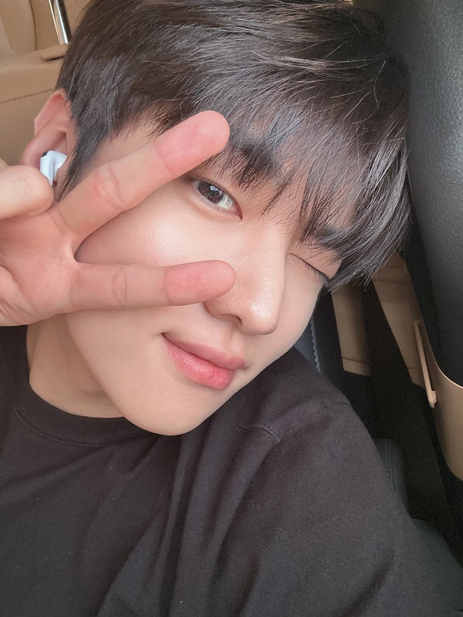 parkjaechanpics's tweet photo. https://t.co/SrDeKX5US8