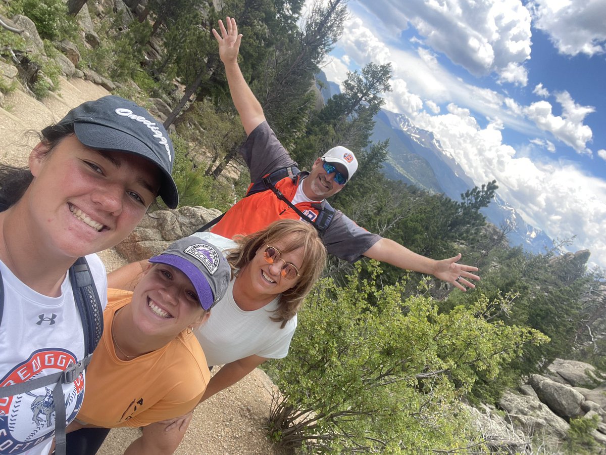 EllenShull23's tweet photo. Had a great trip to Colorado for college orientation. Got to make some fun memories during this trip with my family including a rockies game, hiking in the mountains, and fireworks in downtown Denver! Can’t wait for Colorado to be my new home for 4 years! https://t.co/CzC3TRD7G2