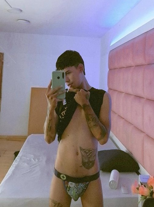 Mmmm come, I am Online love 🍭😈  https://t.co/MGo4zSjf7p  @stripchat @stripchatmen #stripchat #rt #BoysLove<a class="tags" href="/tag/stripchat">@stripchat</a><a href="/tag/rt"class="tags"><span>#rt</span></a><a href="/tag/hornyguys"class="tags"><span>#hornyguys</span></a><a href="/tag/stripchat"class="tags"><span>#stripchat</span></a><a href="/tag/boyslove"class="tags"><span>#boyslove</span></a>