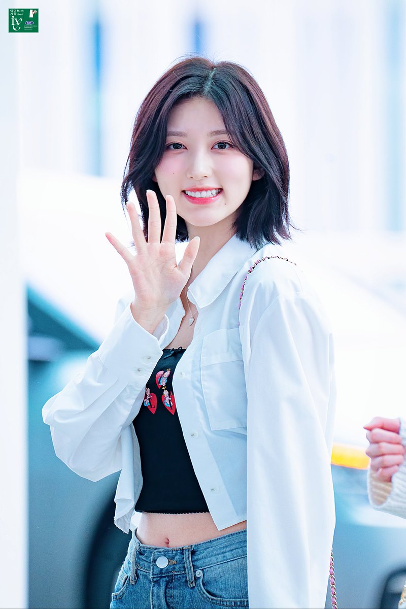 where_is_GAEUL's tweet photo. 230707 ICN 출국

인간비타민🍋 

#아이브 #IVE #가을 #김가을 #GAEUL https://t.co/Row3eaefdM