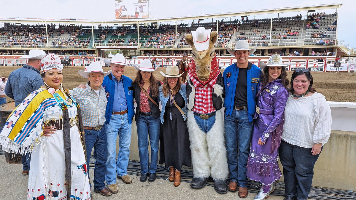 Harry The Horse tweet media