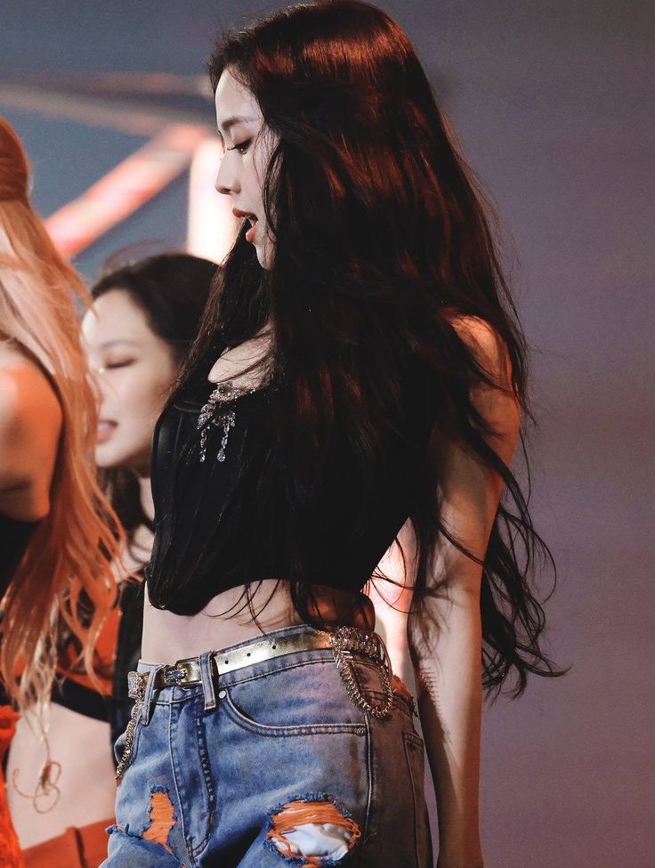 Simple things made extremely hot and attractive by Kim Jisoo a LONG thread