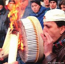 Yo: voy a dejar de fumar
Yo despues de una tuca: