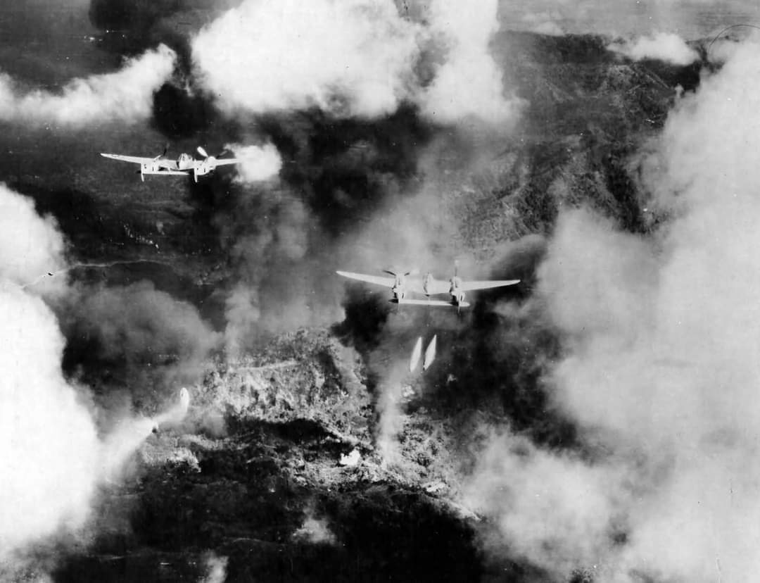 ♦️On this day British war planes bombed Macedonian refugees in North Greece. Uk was creator of Greek kingdom in 1832, later 1913 part of Macedonia 🇲🇰 was given to Greece. So in 1948 Greek government with help of their creator Uk started war crimes on the Macedonians 🇲🇰.
