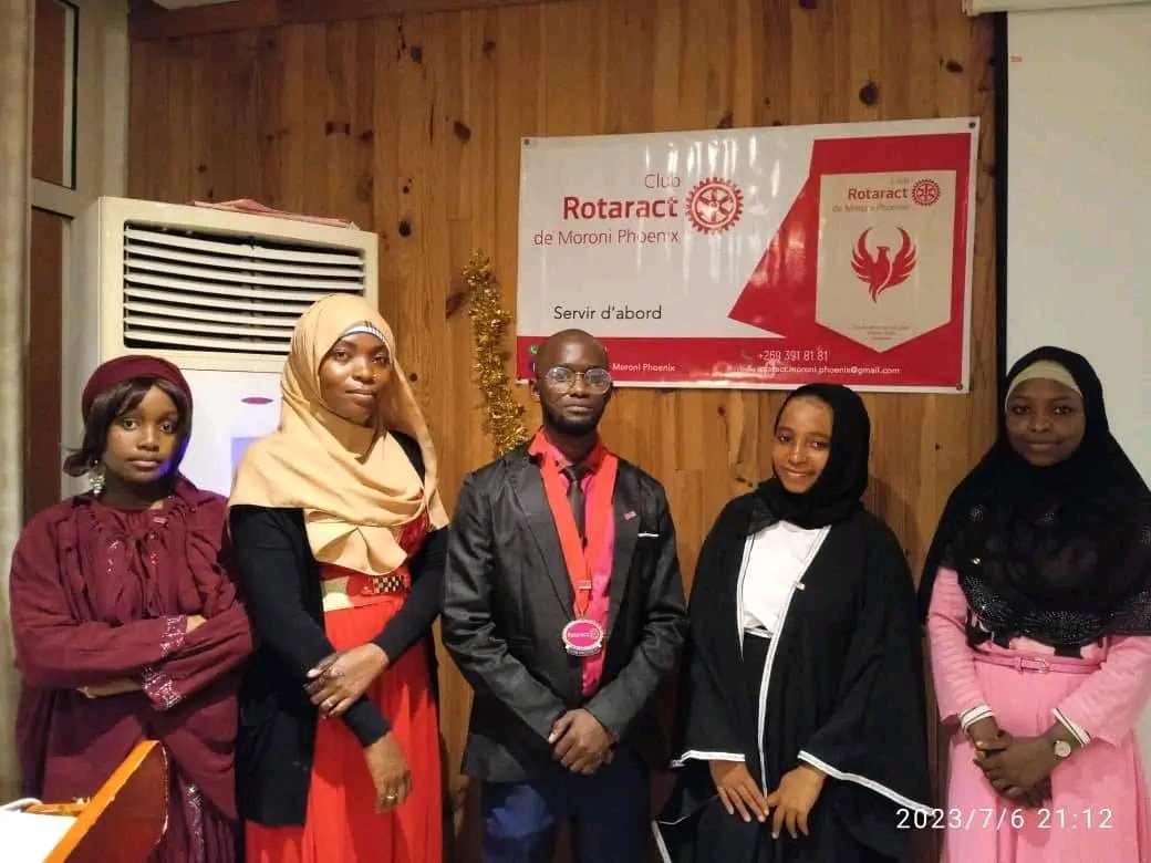 AKaissoiria's tweet image. #ceremonie_de_passation_de_collier et #Intronisation 

Un grand honneur et réel plaisir de faire "officiellement" partie de la #rotaractfamily et être secrétaire  du Rotaract Club de Moroni Phoenix pour l'année rotarienne 2023/2024 sous le thème #creeonsdelespoirdanslemonde .