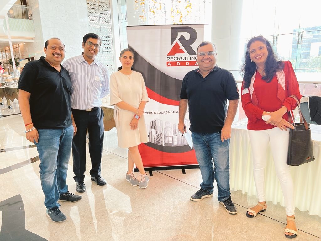 Sarangbrahme's tweet photo. About to start @recruiting_adda event with @apnahq #RAMEETUP https://t.co/Pr3Bzft3Ba