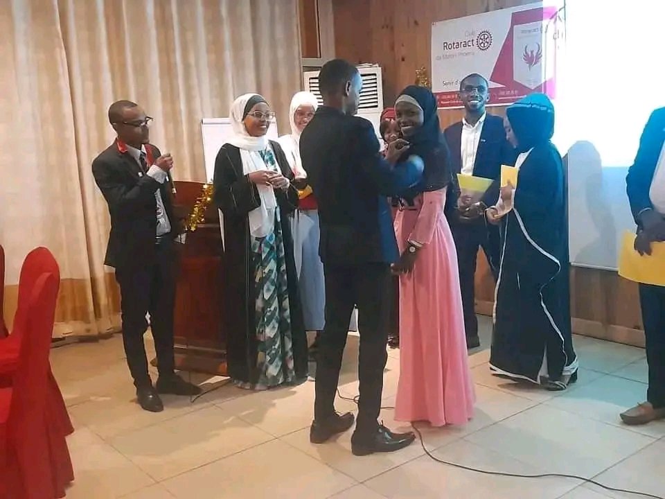 AKaissoiria's tweet image. #ceremonie_de_passation_de_collier et #Intronisation 

Un grand honneur et réel plaisir de faire "officiellement" partie de la #rotaractfamily et être secrétaire  du Rotaract Club de Moroni Phoenix pour l'année rotarienne 2023/2024 sous le thème #creeonsdelespoirdanslemonde .