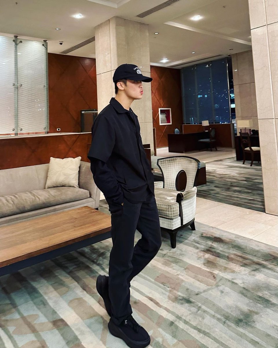 MARKLEE_IDN's tweet photo. [230708] MARK instagram post update

"#santiago"

#MARK #마크 #NCT https://t.co/WPjihqtI1i