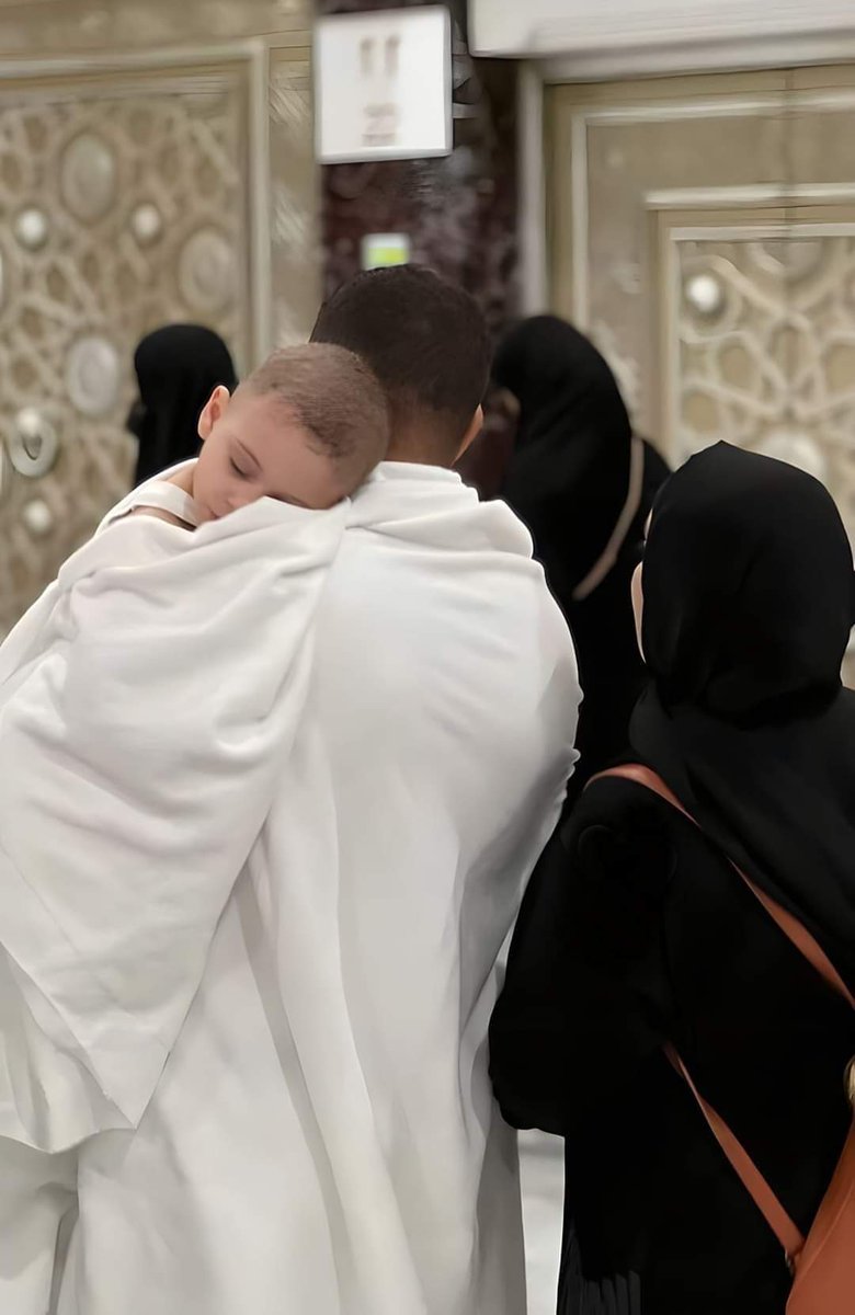 NaserAlkhaldi98's tweet photo. ﴿  رَبَّنَا هَبْ لَنَا مِنْ أَزْوَاجِنَا وَذُرِّيَّاتِنَا قُرَّةَ أَعْيُنٍ وَاجْعَلْنَا لِلْمُتَّقِينَ إِمَامًا﴾ ❤️ https://t.co/GAod9DdRxm
