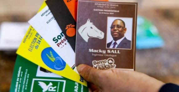 DigitKiosk's tweet photo. La nécessité d'une refonte du cadre des partis politiques pour préserver l'intégrité nationale.
https://t.co/H000WeKvAb

#sonko #senegal #PROS #MackySall #Kebetu #FreeSenegal https://t.co/Bx5xrxHq1I