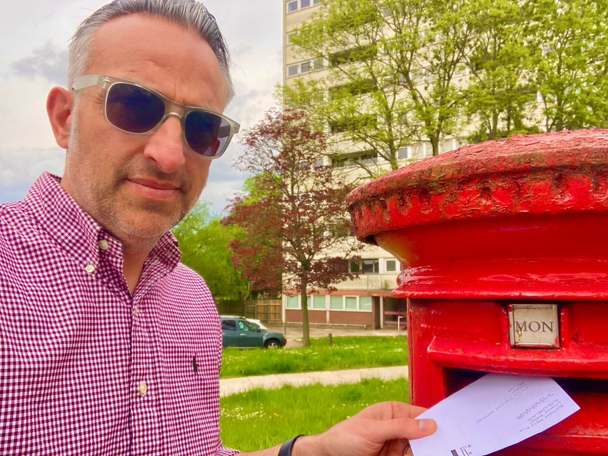 rob_kelsall's tweet photo. With just two weeks until the end of the term, it’s vital that  @NAHTnews members return their ballot paper.

Already thousands have told us they’ve done so, but don’t leave it to someone else to make your voice heard.

Find that ballot paper, vote YES ✅ and post it back today! https://t.co/U03xkQyfzM