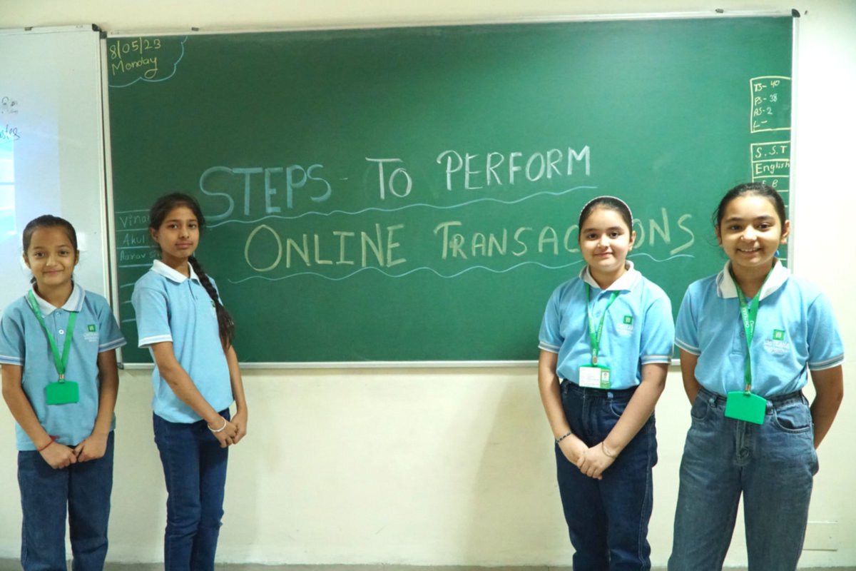 chitkara_school's tweet photo. Chitkara International School organises an engaging Banking and Finance activity for the endearing students of Grade 5

#CIS #mondayactivity #onlinebanking #UPI #learning #classactivity #Studentknowledge #ChitkaraInternationalSchool https://t.co/JanWKe60ex