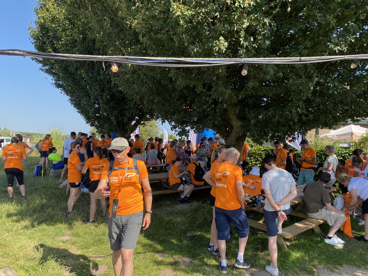 Met team Pex aan de start van de Deltaplan De Vecht Challenge. Doneer jij ook? tinyurl.com/2mmskkec