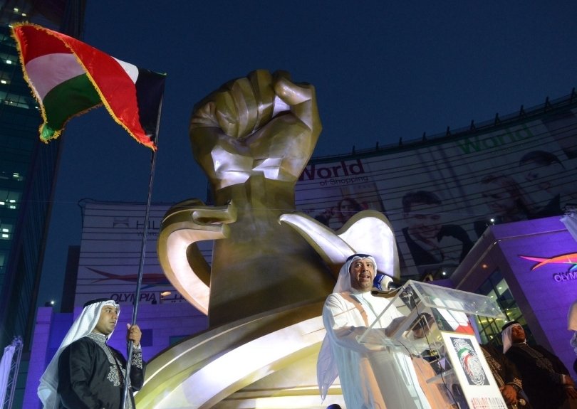 الحمد لله حمدا كثيرا طيبا..
نبارك لسمو الأمير الشيخ نواف الأحمد الجابر الصباح و ولي عهده الأمين الشيخ مشعل الاحمد الجابر الصباح 
فوز مرشح دولة الكويت الشيخ الدكتور طلال الفهد الاحمد الصباح بمنصب رئيس المجلس الاولمبي الآسيوي.. 
نسال الله له التوفيق والسداد