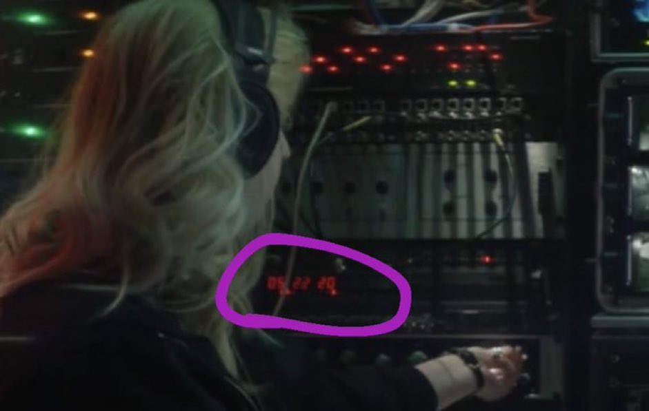 latenightlinds's tweet photo. MAY 20 2022 HARRYS HOUSE RELEASE DATE MEANING HARRY STYLES IN 1989!!!!! https://t.co/la4Gor1Jxi