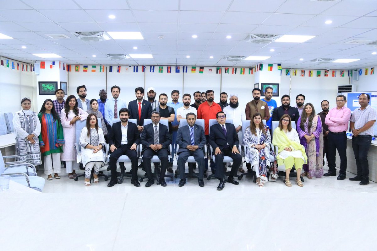 msajwani's tweet photo. @Consul1Evolve and #TILTI jointly organised the #hrmeetup. Along with other senior HR Professionals,
@msajwani, Managing Director, @Consul1Evolve
addressed the event as one of the Panelists.
#EvolveHR
#tiltil
#hrmeetup
#muhammadsajwani
#evolvehr
#hrconsulting https://t.co/CIVXHYlZOR