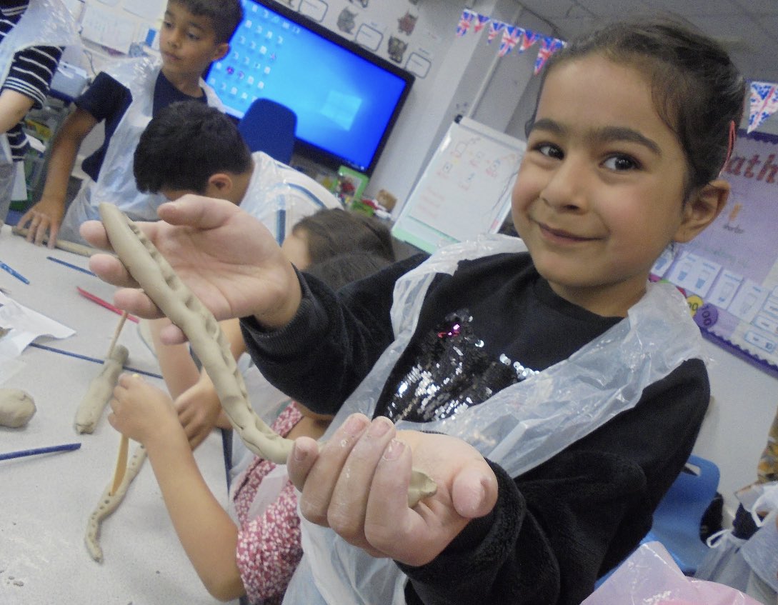 HealeySchool's tweet photo. #Y1 children had a fantastic time designing and creating clay animals, as part of the #ChangeProject, for #Art and #DT, with artist Natasha @MosaicAssoc Visit @OakwellHall to see the exhibition from local schools. Thank you to parents who came and worked with their children βοΈπ https://t.co/JbtxmG0qs1