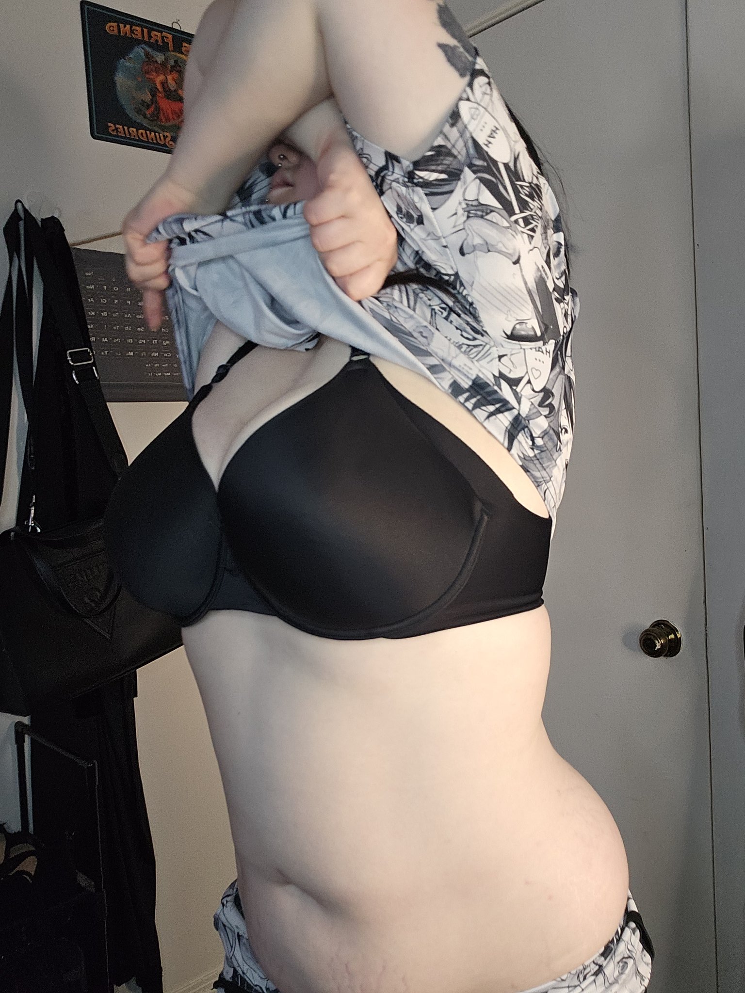 AJ Saetra | OF top 5% on Twitter: "Stripping to get to the good stuff 😌