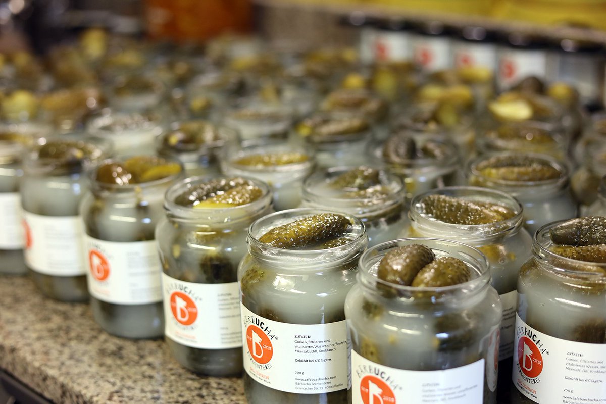 Garlic Dill Pickles are available again!
#cafebärbucha #bärbuchafermenterei #fermented #fermentedinberlin #lactofermented #dillpickles