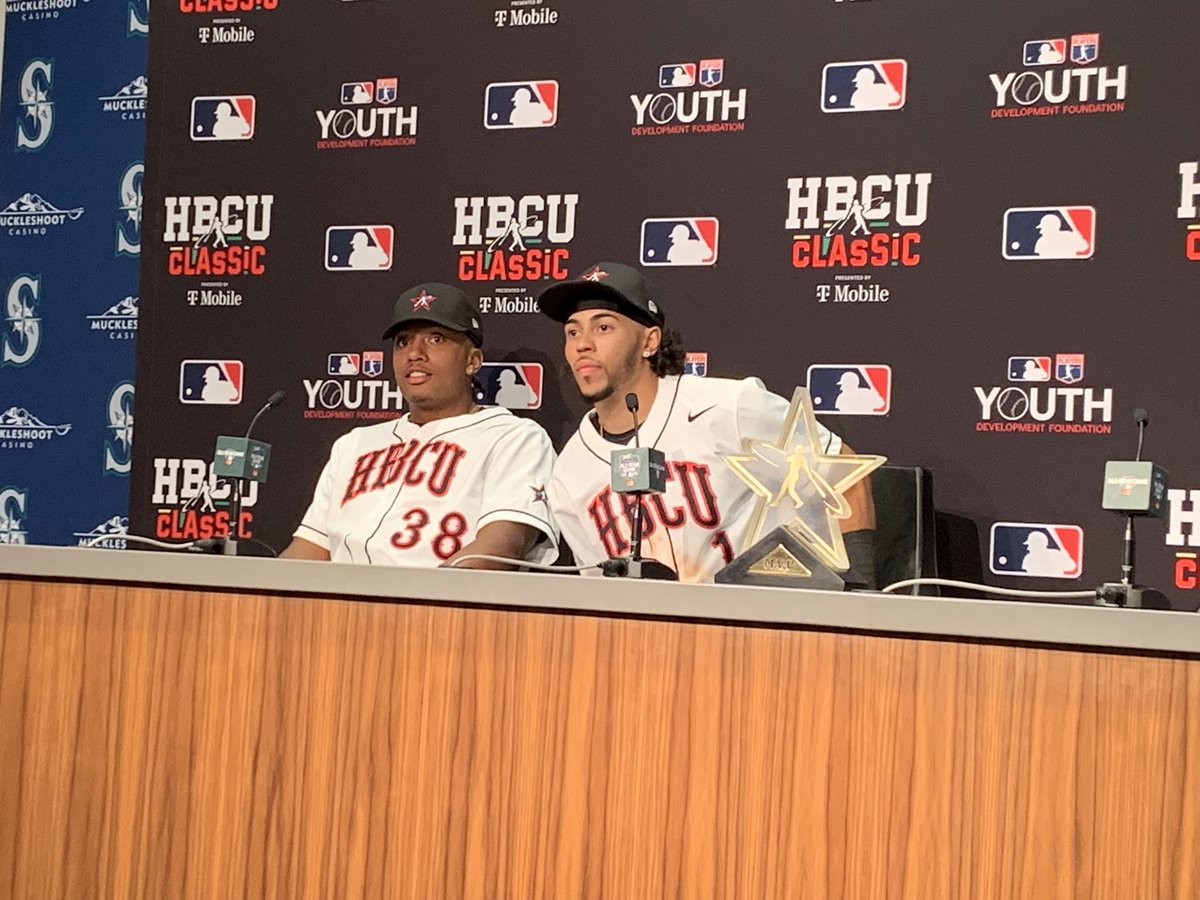 CirclingSports's tweet photo. American League pitcher Xavier Meachem (left) and game MVP Randy Flores (right, with trophy) both described the event as a “great experience”

#HBCU #HBCUSwingmanClassic #SwingmanClassic https://t.co/n26NdGeXwi