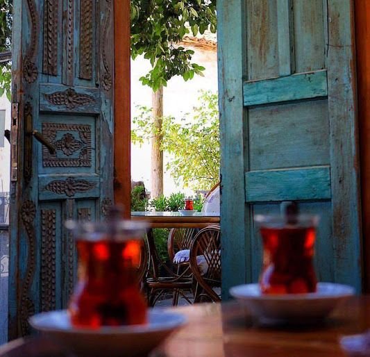 "Takdiri ezele teslimiz
 ama gayrete de aşığız..."

 |Cahit Zarifoğlu