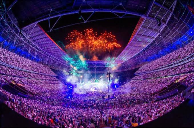 【8万人】
明日ONE OK ROCKが演奏するのは、フランスで1番大きなスタジアム「スタッド・ド・フランス」その収容人数なんと8万人！

当スタジアムは来年行われるパリオリンピックのメインスタジアムです。