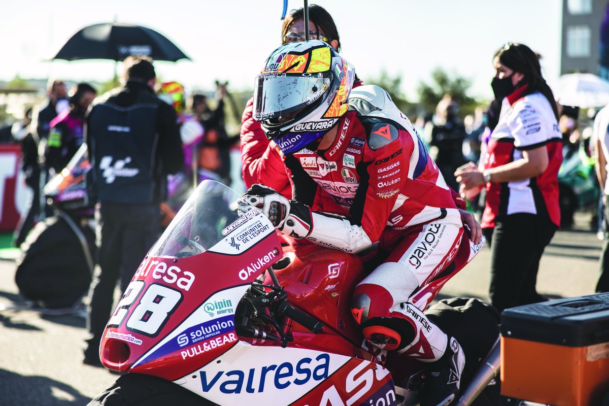 AsparTeam's tweet photo. We ended our first season with #GASGAS with great results and ready to keep fighting in 2022: Sergio García was P3, Izan Guevara P8 and the #AsparTeam was runner-up in the teams standings! #GP70 https://t.co/BwHqAsuBSD